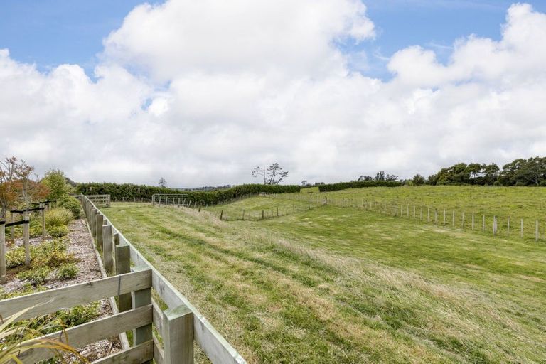 Photo of property in 589 Kent Road, Korito, New Plymouth, 4371