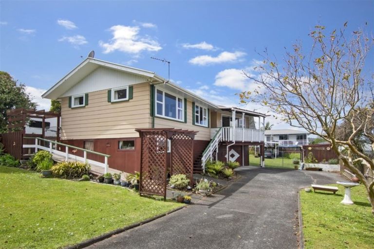 Photo of property in 13 Ross Street, Onerahi, Whangarei, 0110
