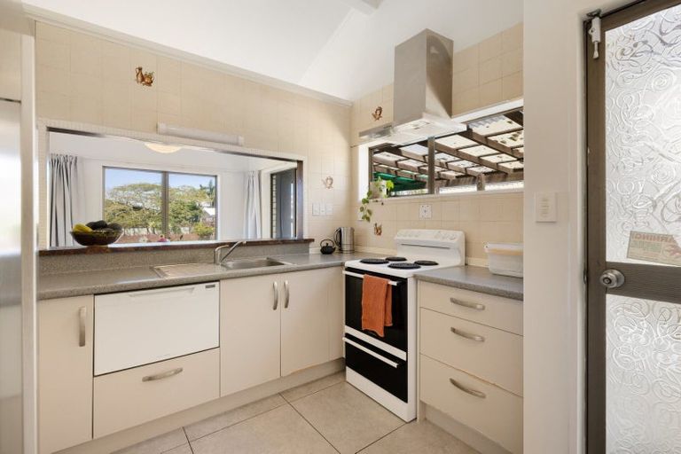 Photo of property in 19 Gobray Crescent, Mount Maunganui, 3116