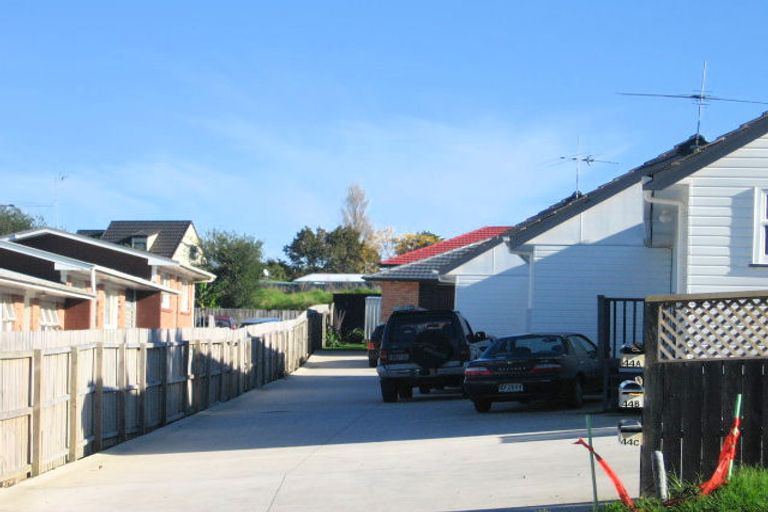 Photo of property in 4/42 Swaffield Road, Papatoetoe, Auckland, 2025