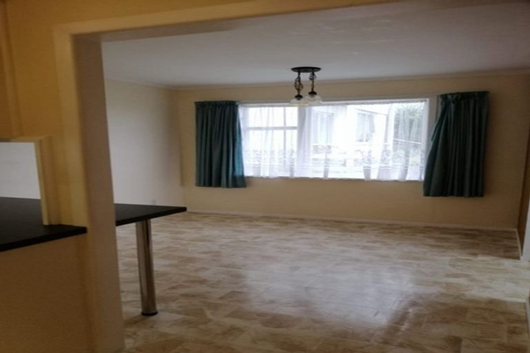 Photo of property in 32 Arapiko Street, Johnsonville, Wellington, 6037