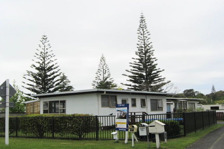 Photo of property in 75a The Circle, Manly, Whangaparaoa, 0930