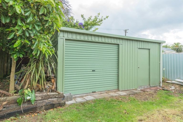 Photo of property in 25 Mason Terrace, Gonville, Whanganui, 4501