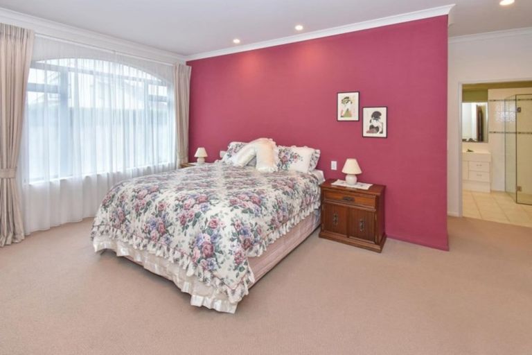 Photo of property in 4 Parkhaven Drive, Rosehill, Papakura, 2113