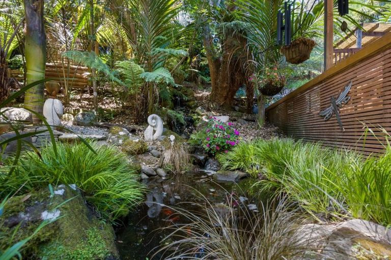 Photo of property in 50 Raymond Terrace, Northcote, Auckland, 0627