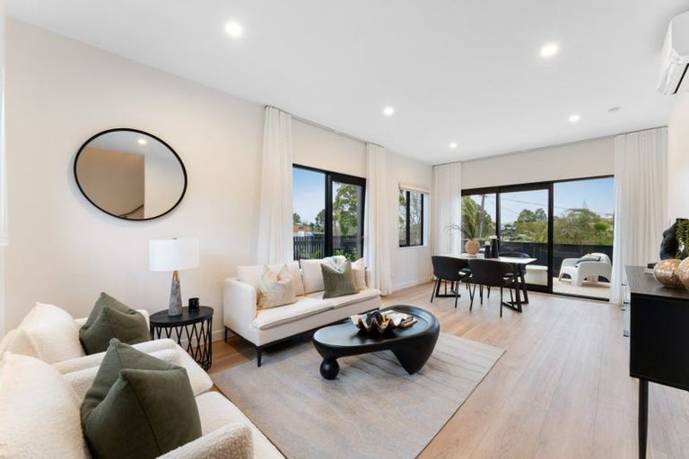 Photo of property in 2/29 Brandon Road, Glen Eden, Auckland, 0602