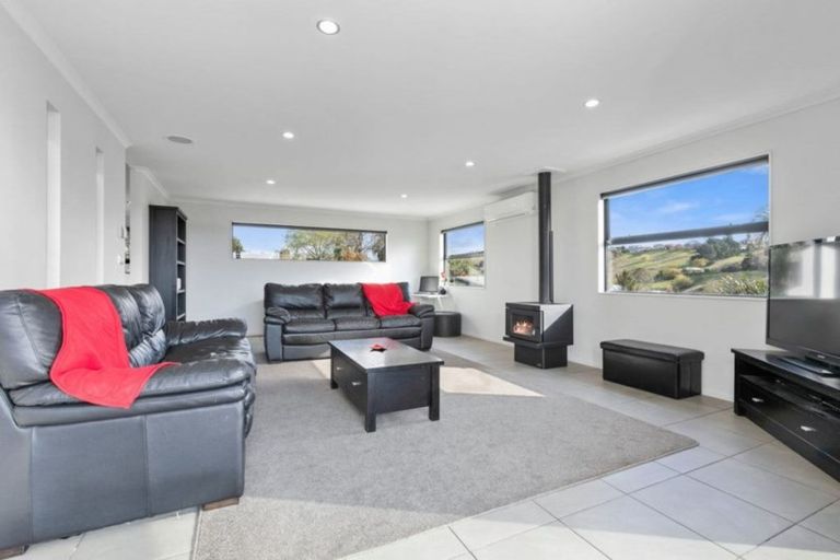 Photo of property in 23 Talbot Place, Welcome Bay, Tauranga, 3112