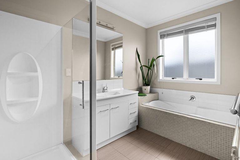 Photo of property in 44 Tasman Drive, Poraiti, Napier, 4112