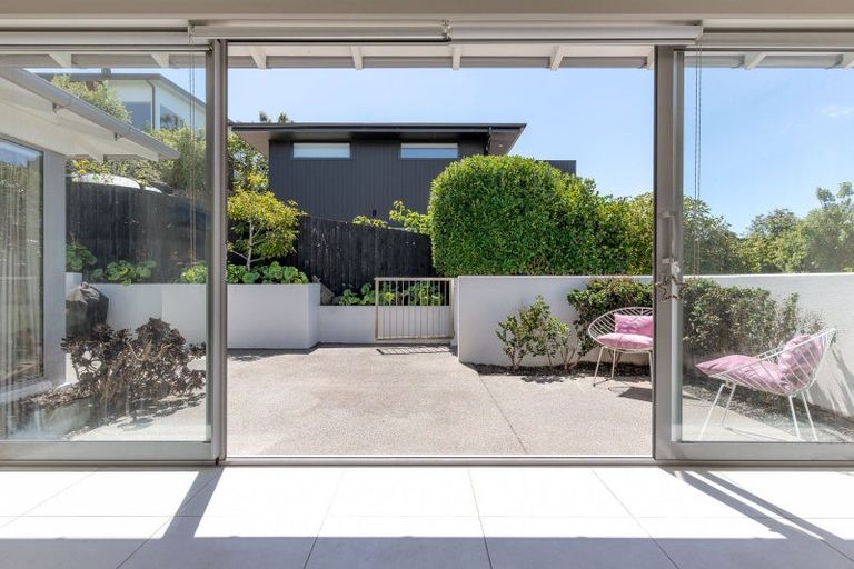 Photo of property in 220 Clifton Terrace, Clifton, Christchurch, 8081