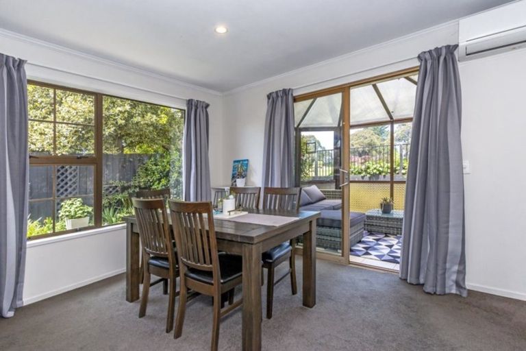 Photo of property in 88 Waratah Street, Avondale, Christchurch, 8061