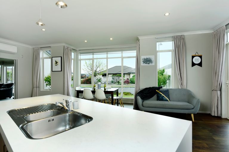 Photo of property in 51 Cambelldon Crescent, Stoke, Nelson, 7011