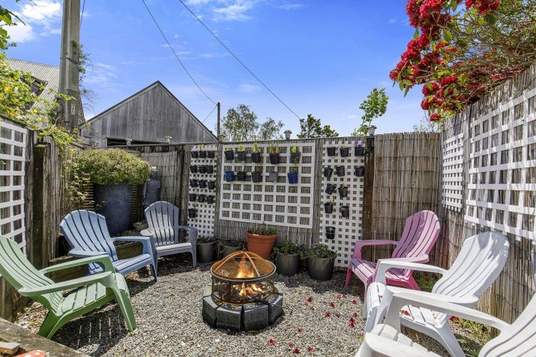 Photo of property in 2/21 Sharpe Crescent, Wainuiomata, Lower Hutt, 5014