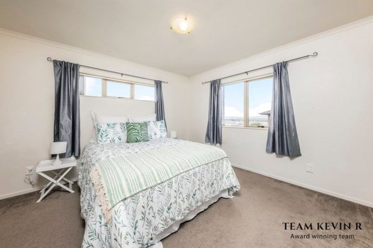 Photo of property in 3 Kirikiri Drive, Papakura, 2110