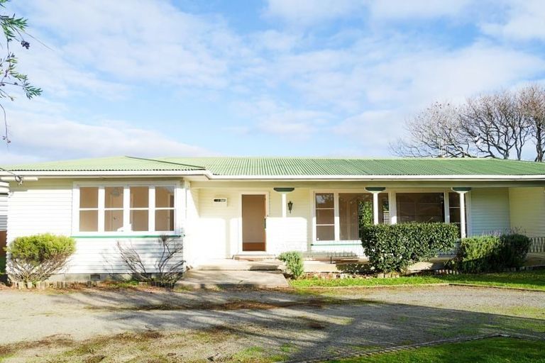 Photo of property in 12 Arawhata Road, Paraparaumu, 5032