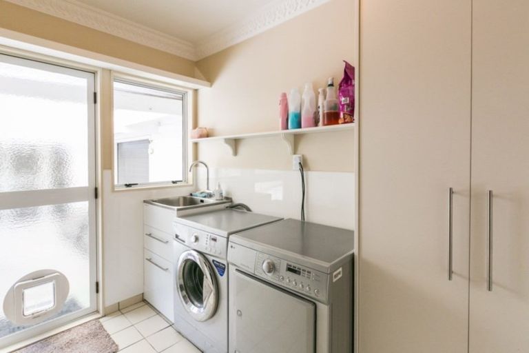 Photo of property in 21 Reeve Drive, Havelock North, 4130