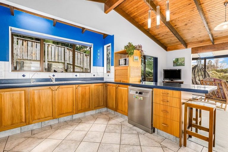 Photo of property in 7 Furneaux Grove, Whitby, Porirua, 5024