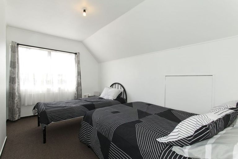 Photo of property in 306 Don Buck Road, Massey, Auckland, 0614