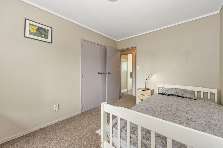 Photo of property in 2 Beadle Place, St Andrews, Hamilton, 3200