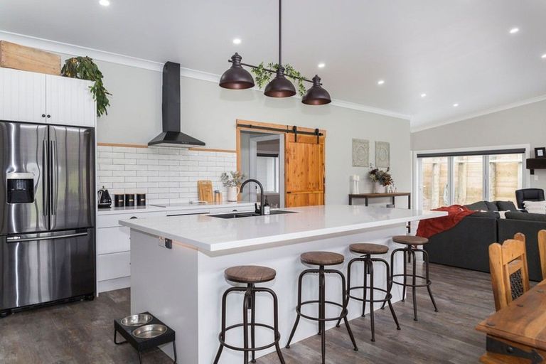 Photo of property in 143e Smith Road, Dannevirke, 4978