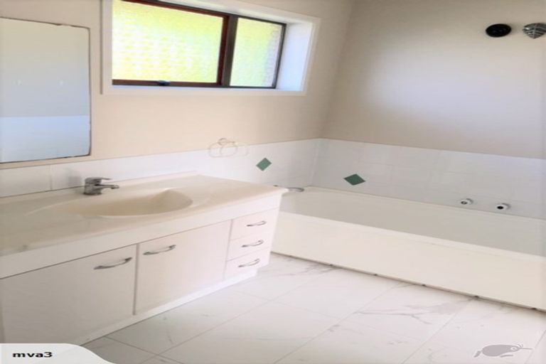 Photo of property in 1/71 Kowhai Road, Mairangi Bay, Auckland, 0630