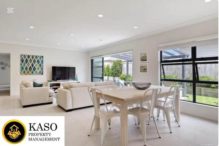 Photo of property in 28 Kuhanui Drive, Karaka, Papakura, 2113