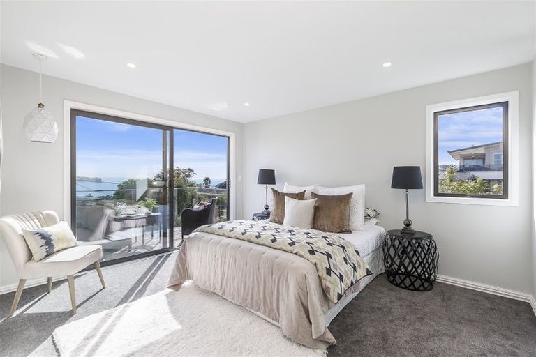 Photo of property in 25 Rothesay Bay Road, Rothesay Bay, Auckland, 0630