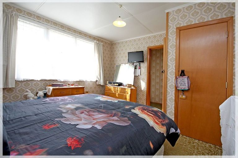 Photo of property in 22 Awatea Street, Levin, 5510