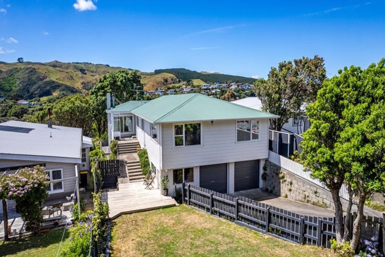 Photo of property in 50 Rawhiti Road, Pukerua Bay, 5026