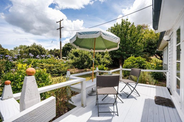 Photo of property in 6 Griffins Road, Marton, 4788