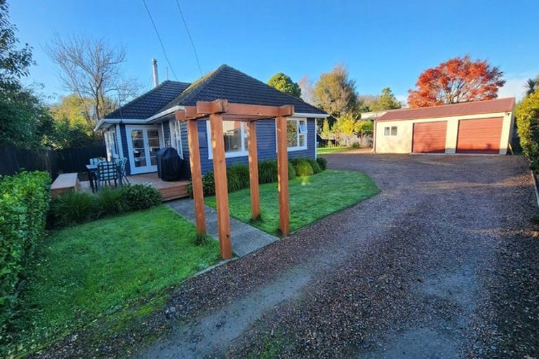 Photo of property in 90 Retreat Road, Avonside, Christchurch, 8061