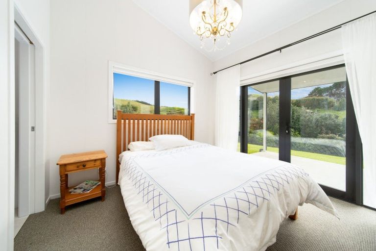 Photo of property in 565 Rockell Road, Whananaki, Hikurangi, 0181