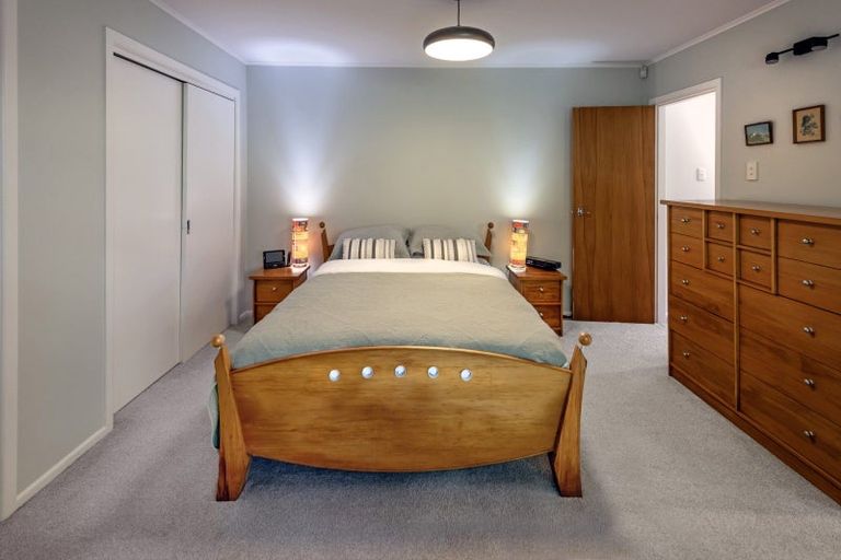 Photo of property in 9 Khouri Avenue, Karori, Wellington, 6012