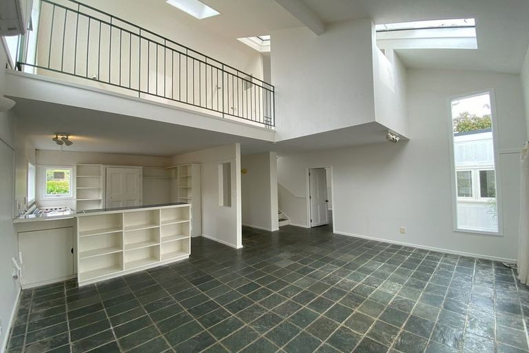 Photo of property in 2a Seaforth Avenue, Mangere Bridge, Auckland, 2022