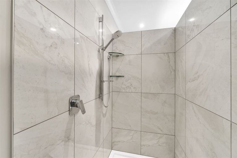 Photo of property in 8 Dunvegan Place, Harewood, Christchurch, 8051