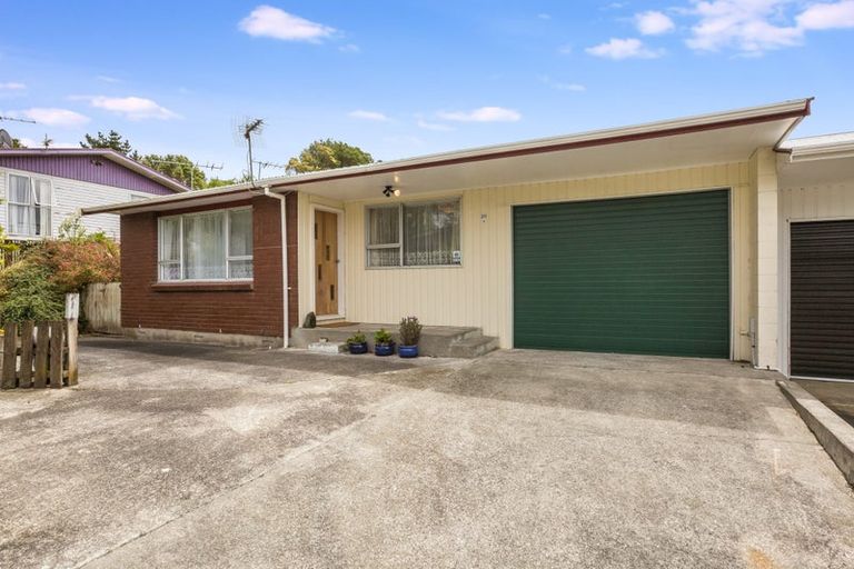 Photo of property in 1/20 Te Arataura Street, Takapuwahia, Porirua, 5022
