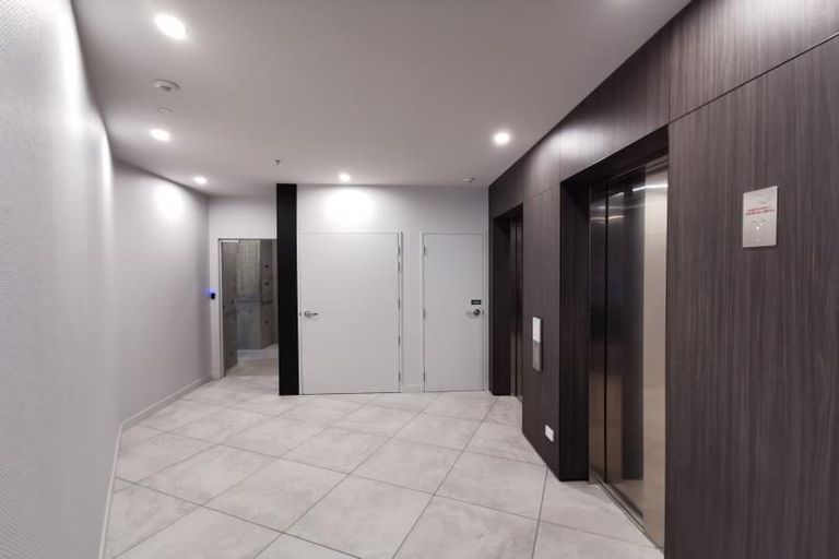 Photo of property in Pinnacle Apartments, W805/160 Victoria Street, Te Aro, Wellington, 6011