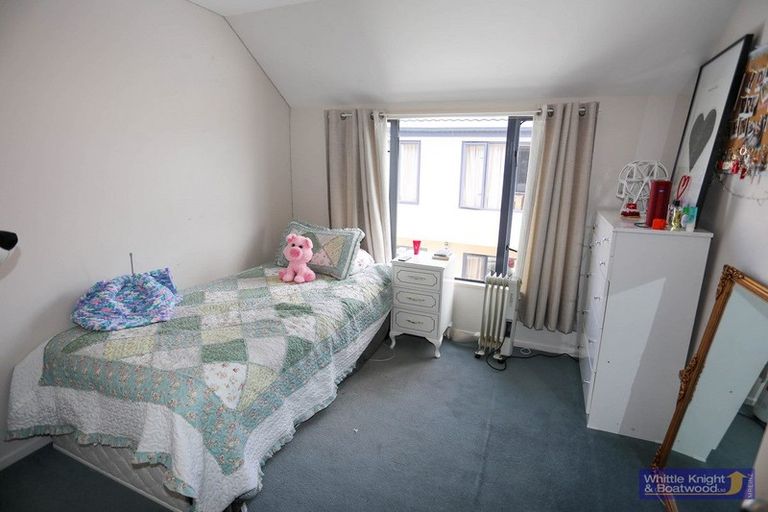 Photo of property in 3/90 Picton Avenue, Riccarton, Christchurch, 8011