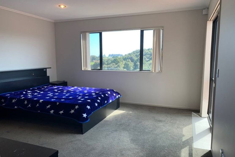 Photo of property in 10 Henriette Place, The Gardens, Auckland, 2105