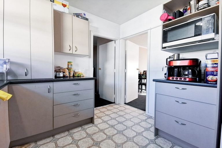 Photo of property in 1/66 Division Street, Riccarton, Christchurch, 8041