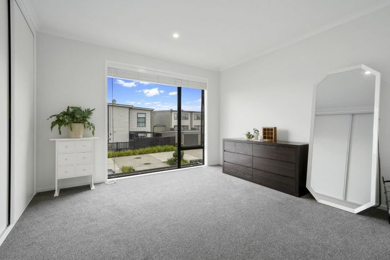 Photo of property in 4 Walter Merton Road, Hobsonville, Auckland, 0616