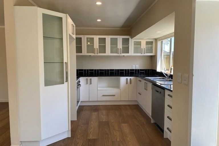 Photo of property in 1/7 Nakhle Place, Manurewa, Auckland, 2105