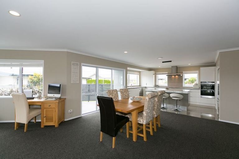 Photo of property in 57 Links Drive, Waiwhakaiho, New Plymouth, 4312