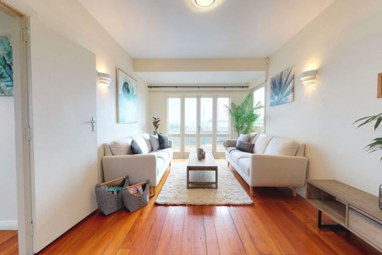 Photo of property in 237 The Esplanade, Petone, Lower Hutt, 5012