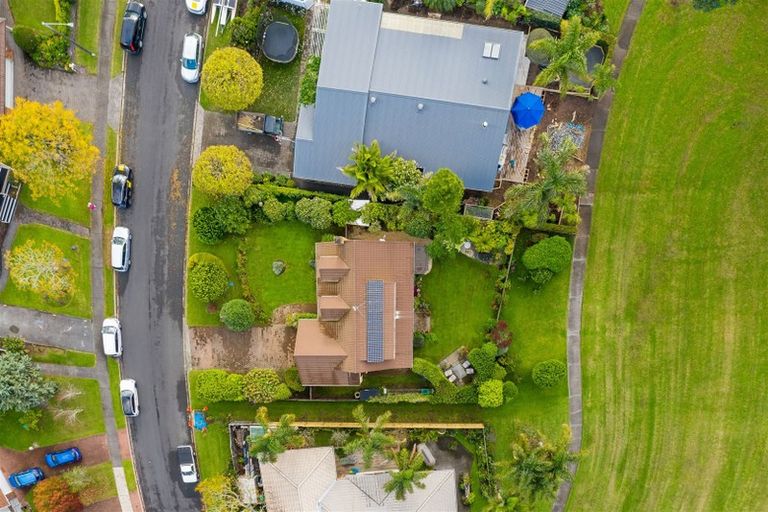 Photo of property in 42 Maygrove Drive, Orewa, 0931