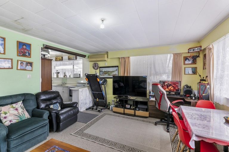 Photo of property in 34b Matthews Road, Wainuiomata, Lower Hutt, 5014