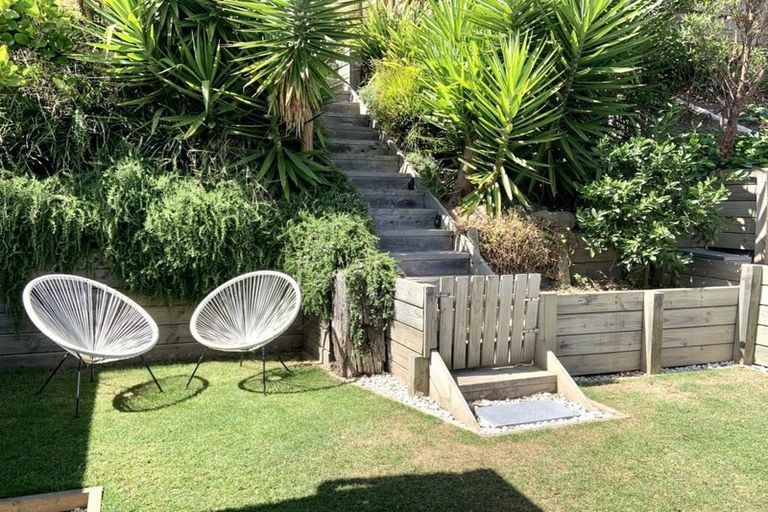 Photo of property in 62 Saint Davids Street, Lyttelton, 8082