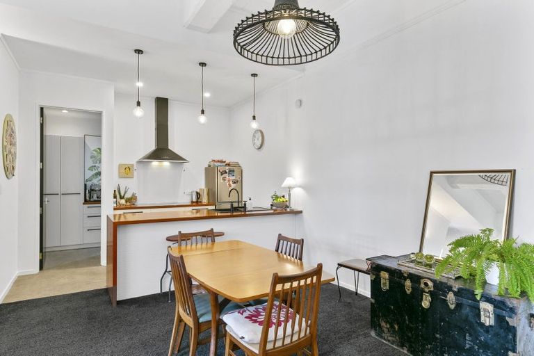 Photo of property in Tennyson Apartments, 13/25 Tennyson Street, Te Aro, Wellington, 6011