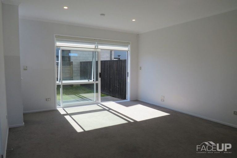 Photo of property in 4 Spotted Dove Road, Hobsonville, Auckland, 0616