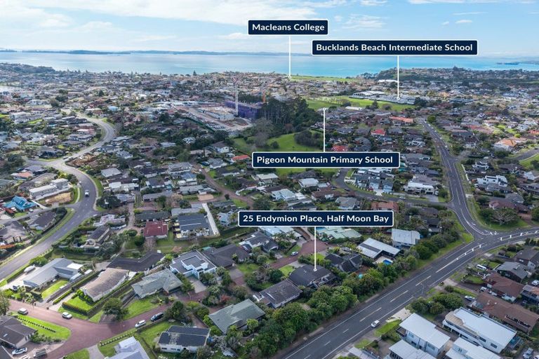 Photo of property in 25 Endymion Place, Half Moon Bay, Auckland, 2012