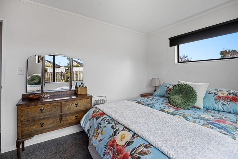 Photo of property in 6 Dillon Drive, Bell Block, New Plymouth, 4312